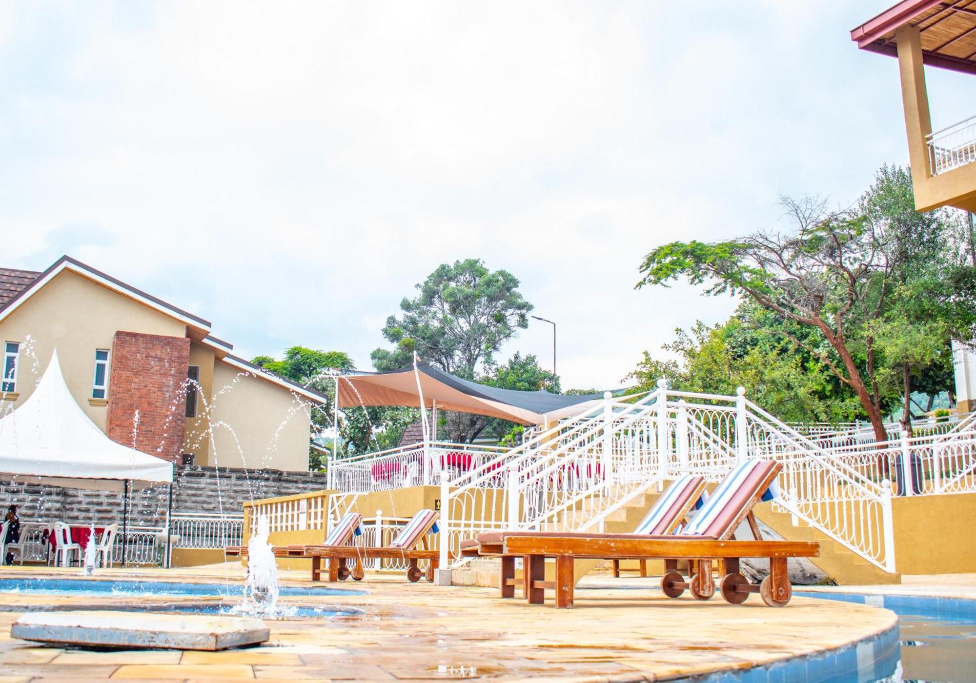 Angani Resorts & Spa Limited Shamenei Esterno foto